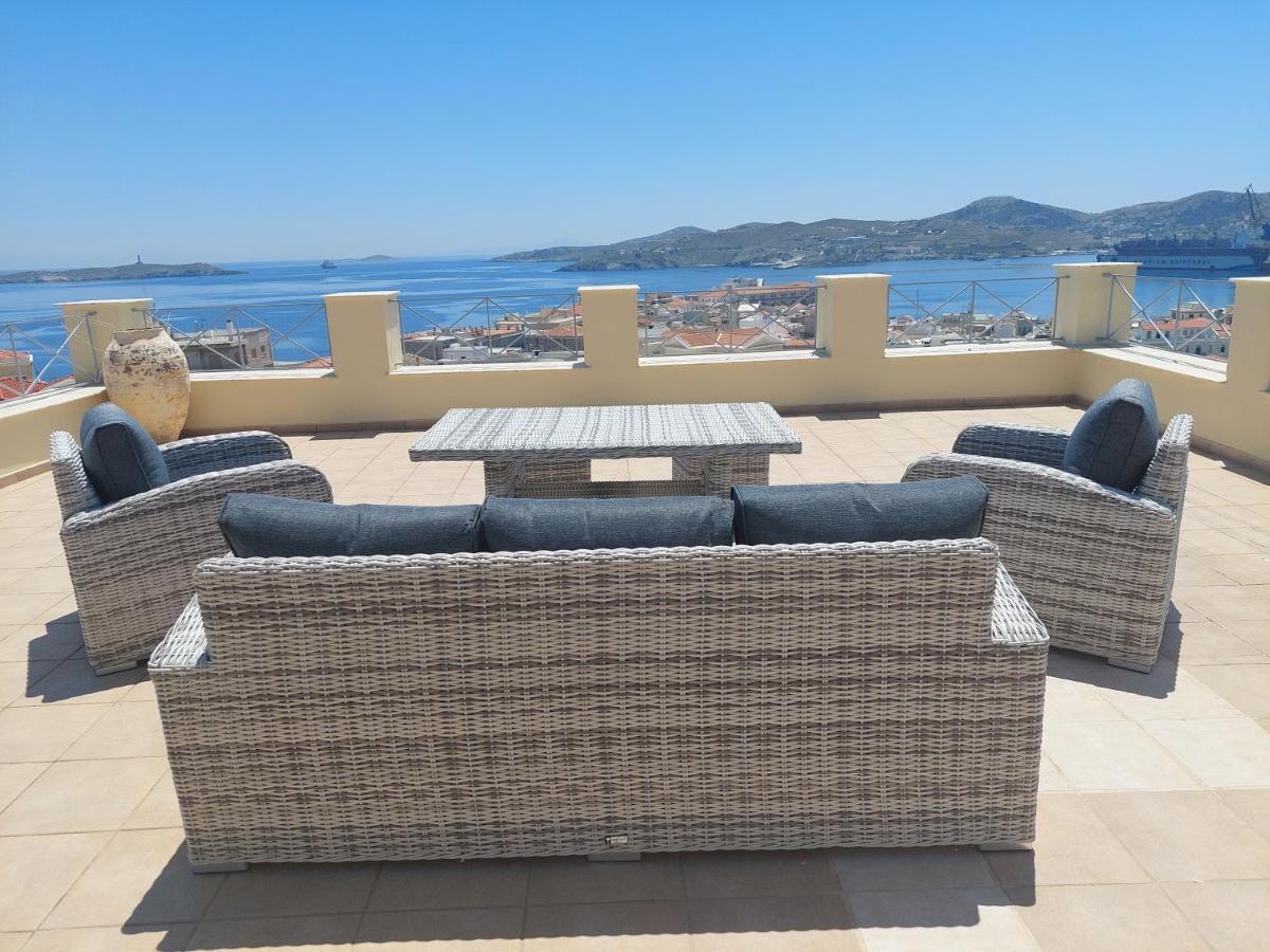 Hermes Penthouse Apartmán Ermupoli
